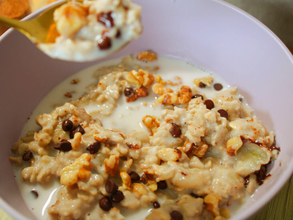 Best Vegan Oatmeal Recipe for Fall bowl